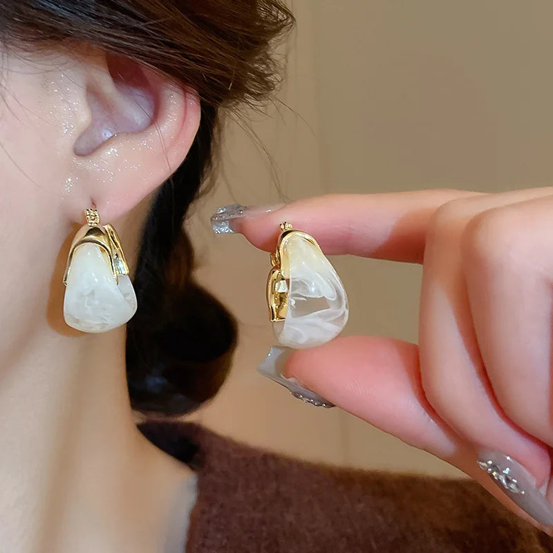 U-förmige Harz-Metall-Ohrringe im europäisch-amerikanischen Stil, personalisierte modische Ohrstecker für Mädchen, Reise-Hochzeitsaccessoires