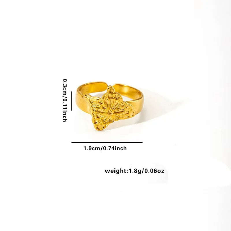 Großhandel High-End wasserdicht dreidimensionaler M-Buchstabe hohler Edelstahl Fingerring trendig für Damen personalisierbarer Schmuck
