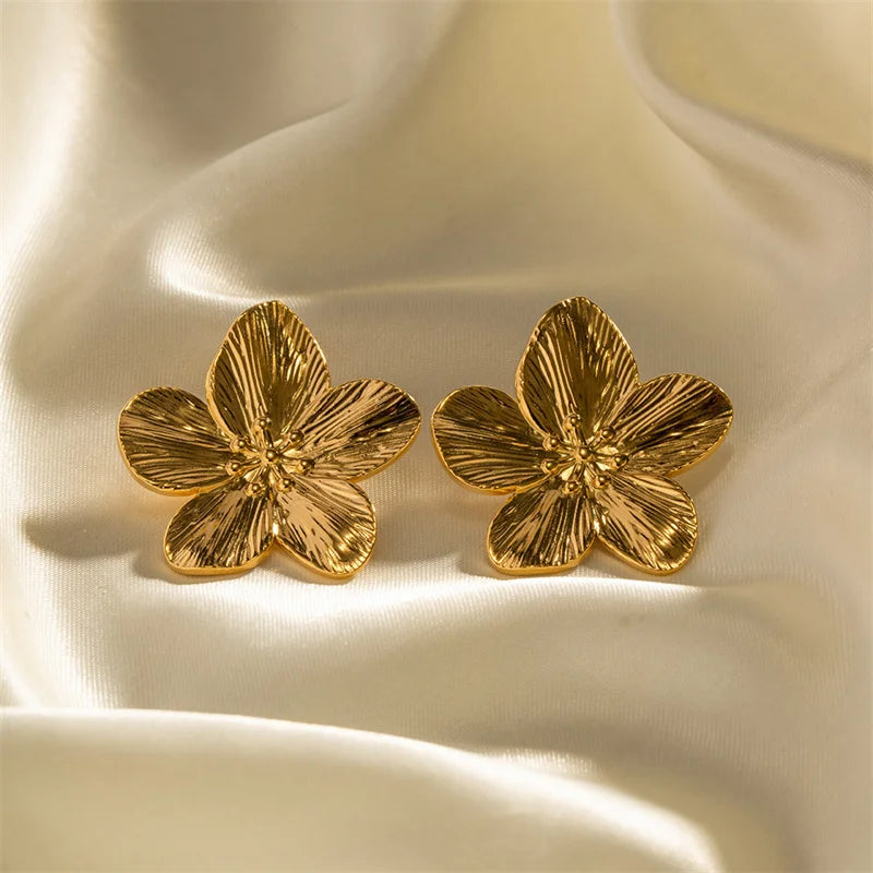 Vintage goldfarbene Blumen-Ohrstecker für Damen, einfache geometrische Statement-Ohrringe, Party-Geschenke, серьги женские