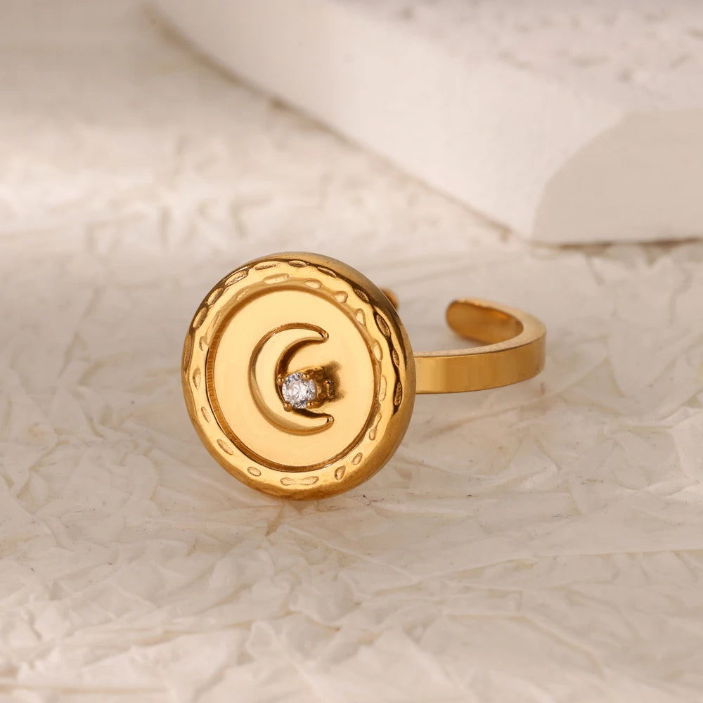 Anillos de Monedas de la Diosa Arethusa de la Antigua Grecia Vintage para Mujeres Imitación Perla Zircon Luna Anillo de Acero Inoxidable Joyería de Moda
