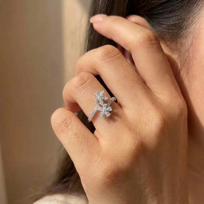 925er Sterling Silber Ästhetischer Blumen Verstellbarer Fingerring Weiblicher Brillanter Zirkonia Schmuck für Verlobung Zarte Accessoires