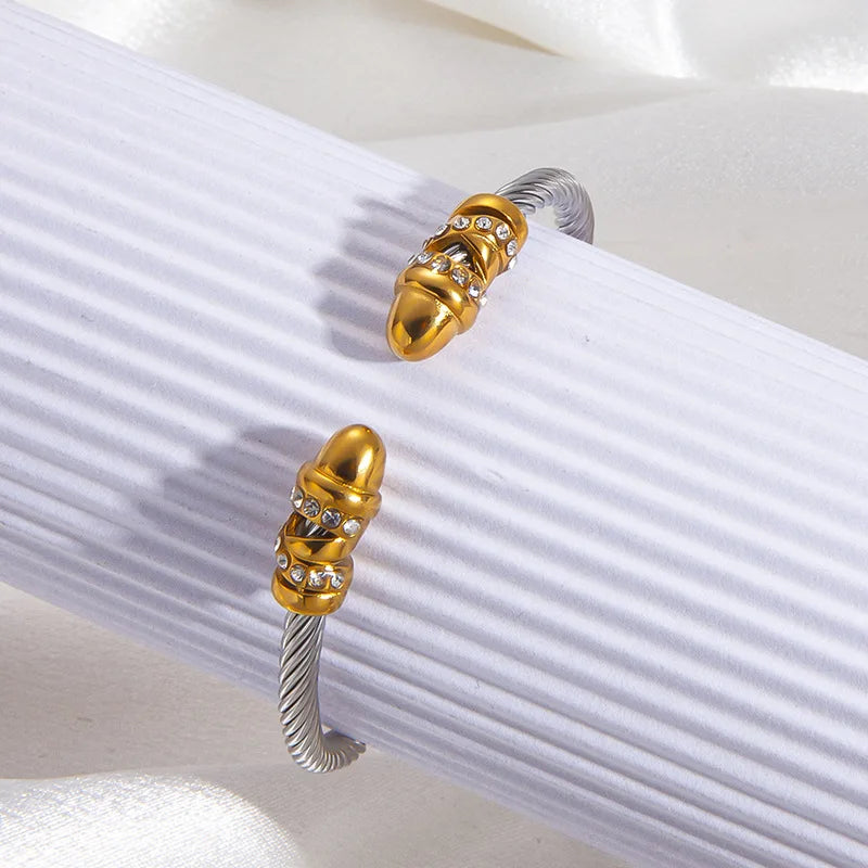1x Edelstahl vergoldet Armreif Trendiger Retro Hip-Hop Stil Armband Fried Dough Twists Stahldrahtseil Farbfester Armreif
