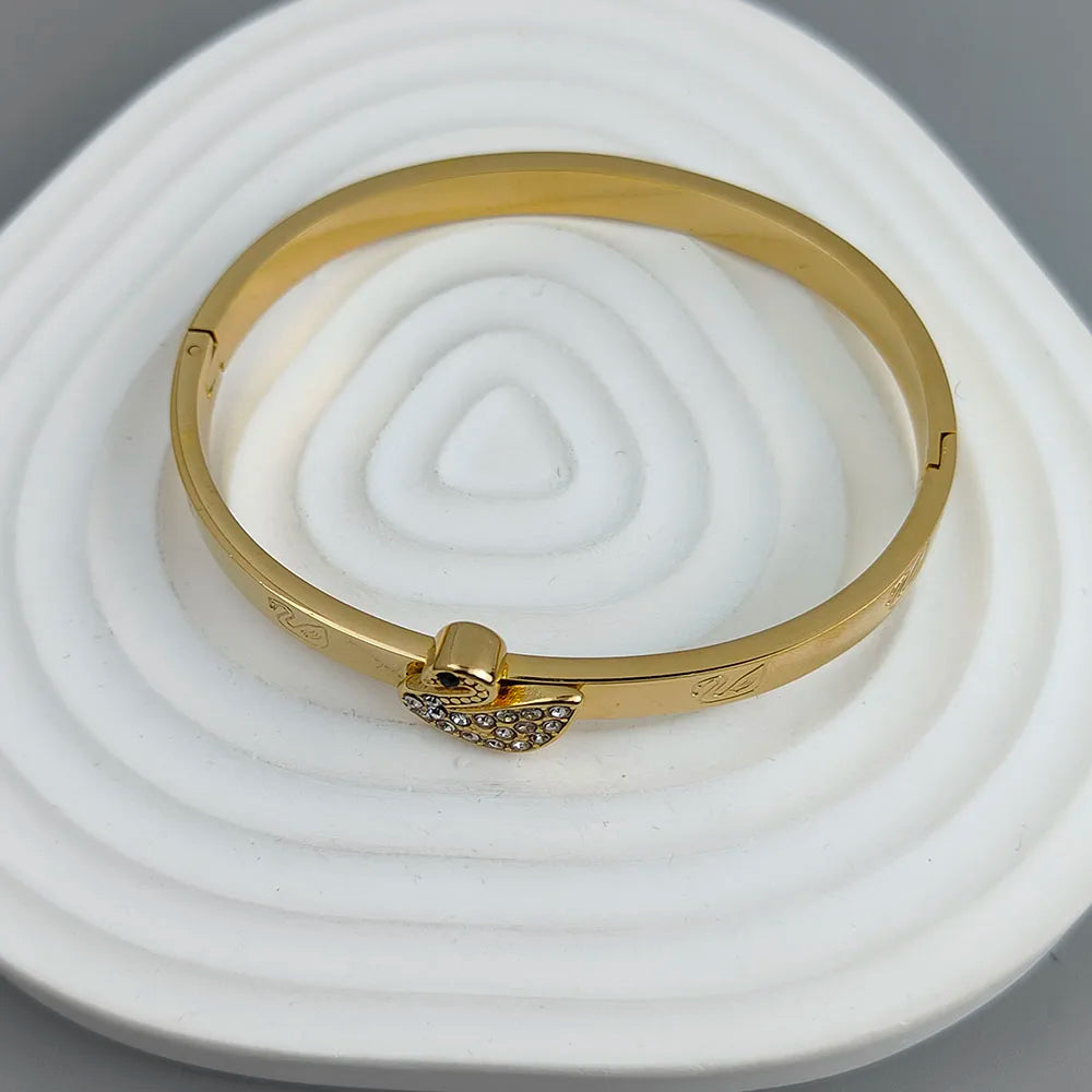 Neues Schwan Zirkon vergoldetes Edelstahlarmband 18K, hochwertiges wasserdichtes Pärchenarmband, Frauengeschenk
