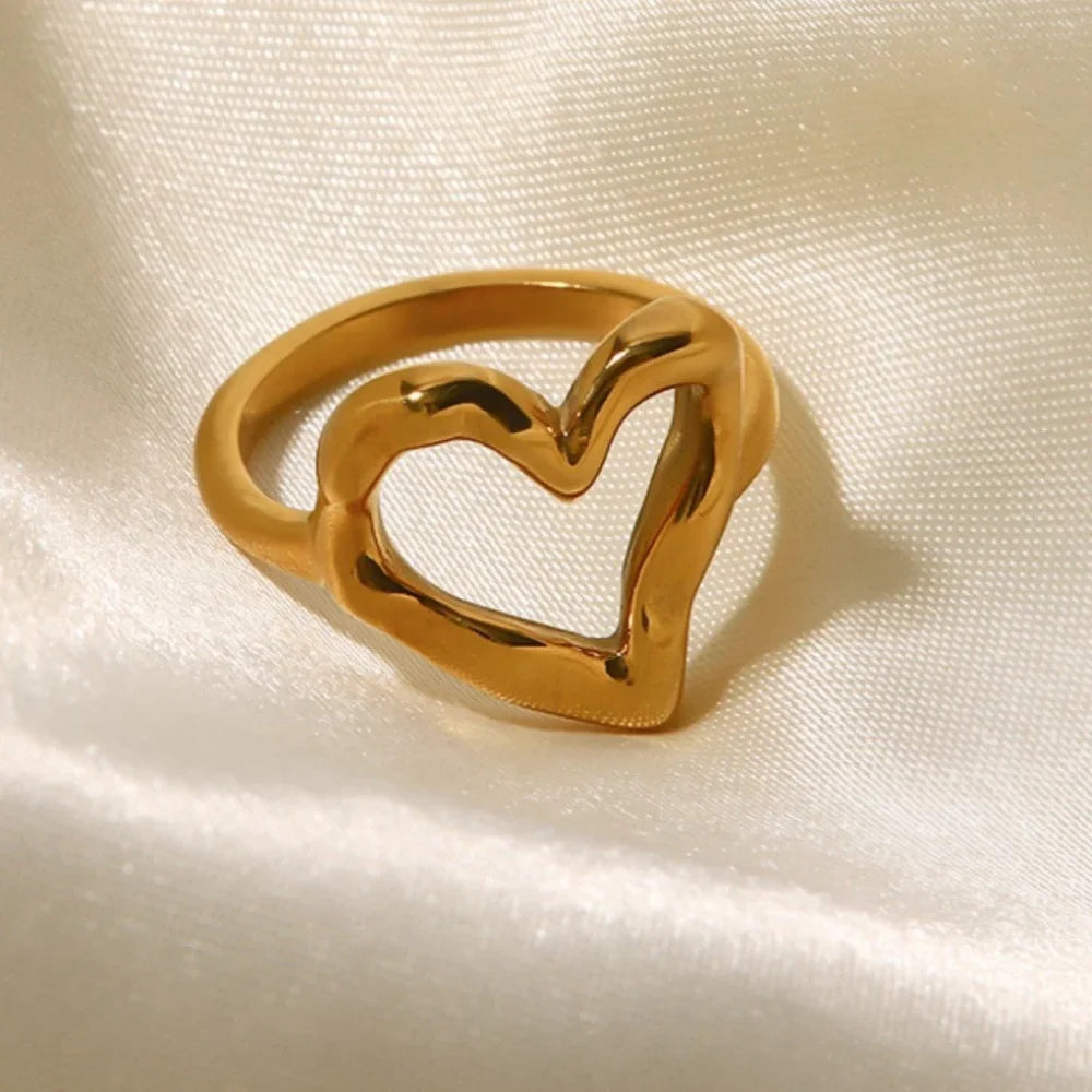 Edelstahlringe für Frauen Goldfarbe Liebesherz Hochzeits-Statement-Ringe Stilvoller Schmuck Zubehör Großhandel Dropshipping