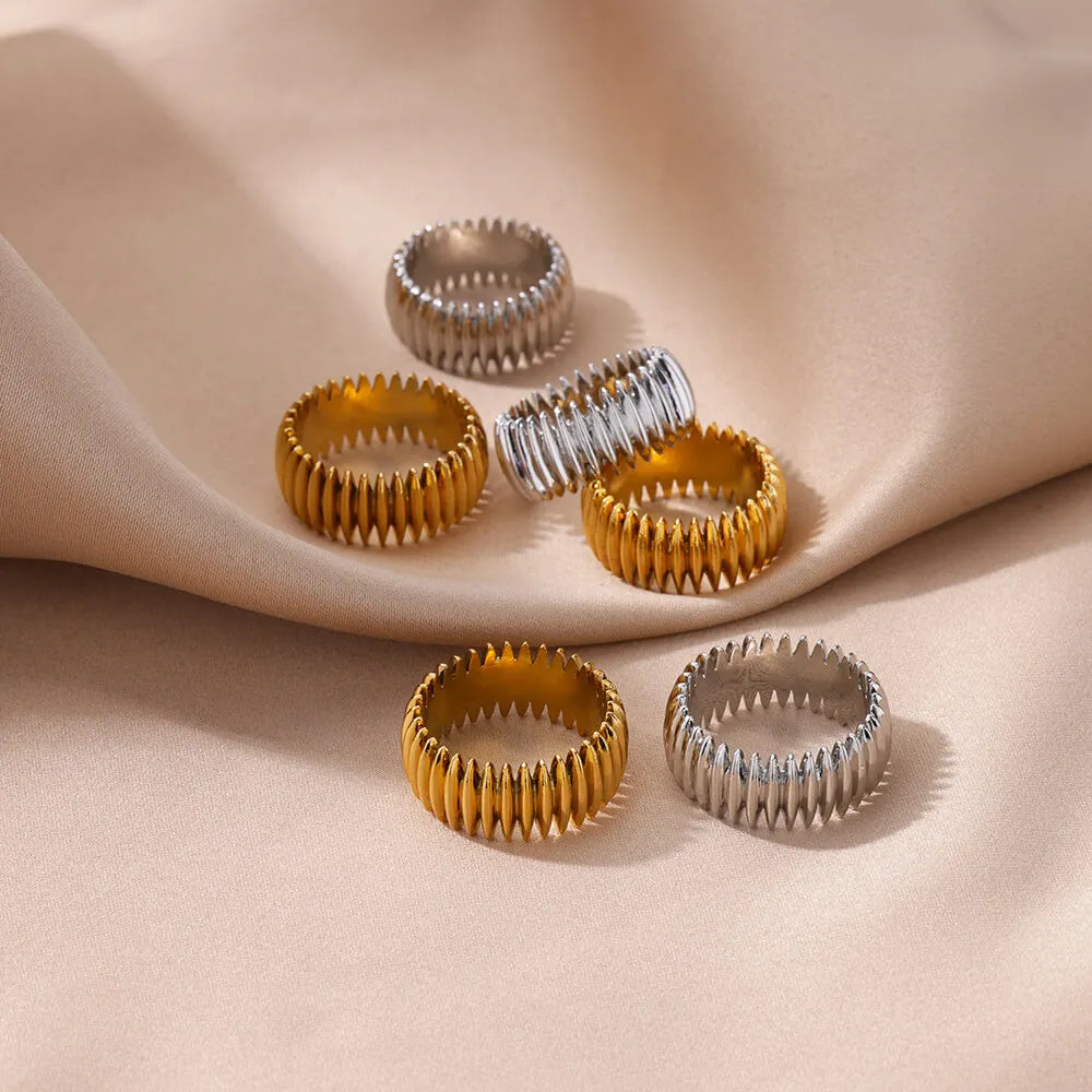 Edelstahl Geometrische Streifenringe für Damen, trendiger vergoldeter geometrischer Fingerring, Punk Weihnachtsfeier Schmuckgeschenk