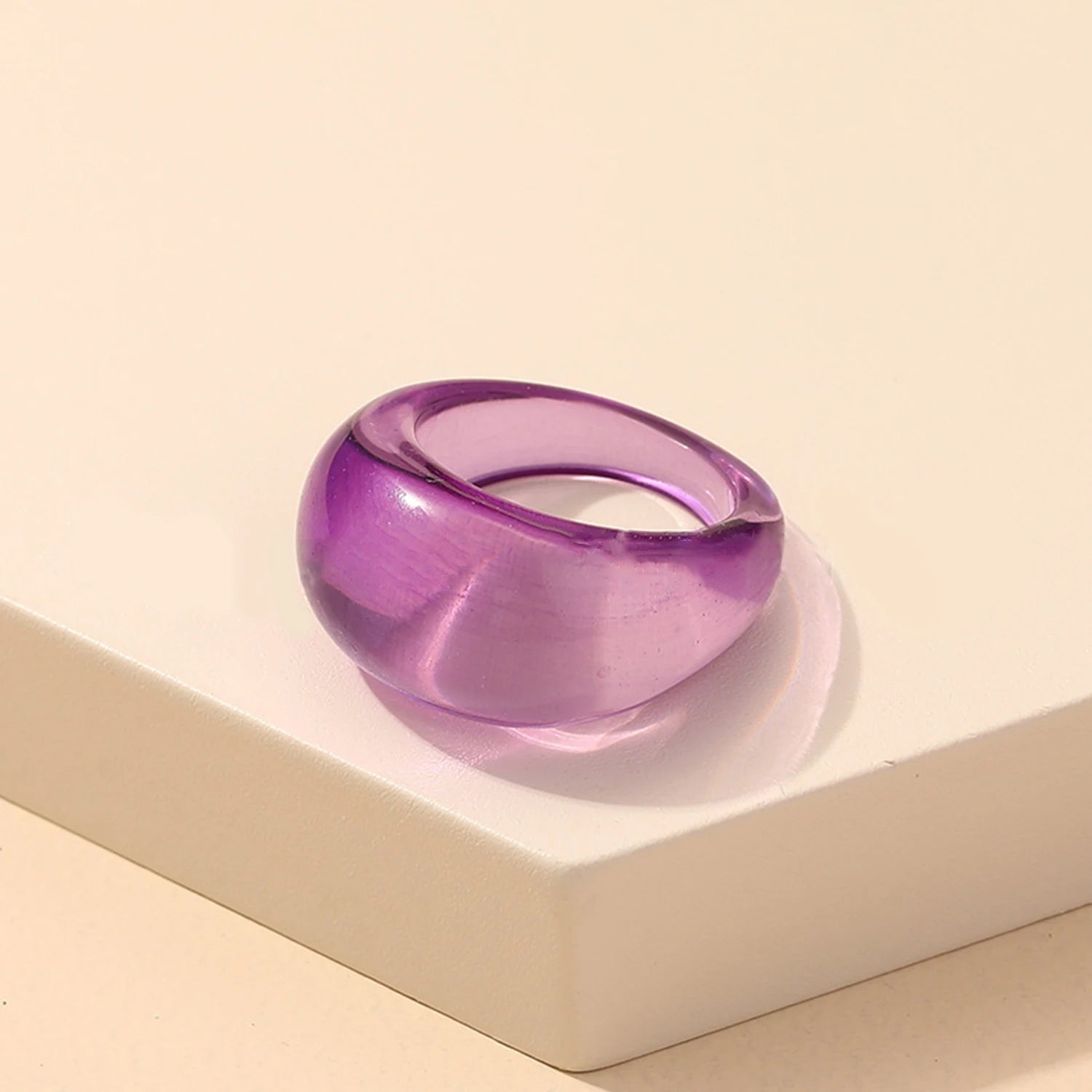 Neue koreanische bunte Acrylringe Vintage runde Ringe für Frauen Große Kpop-Fingerringe für Mädchen Punk-Harzringe Modeschmuck