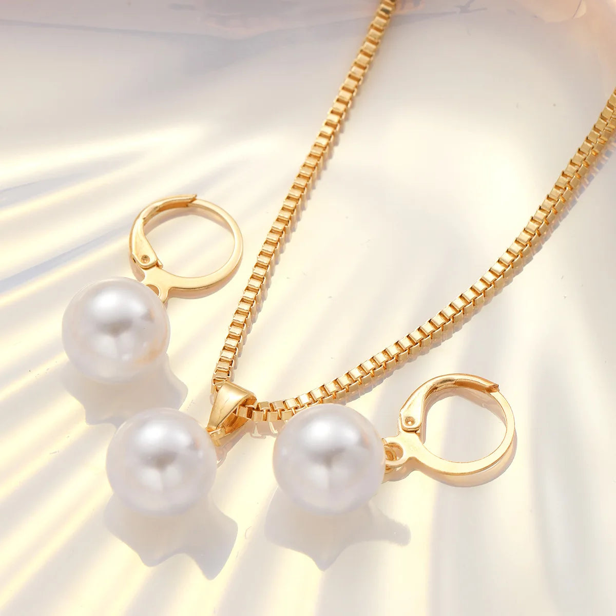 Juego de joyas de perlas de moda para mujer, pendientes colgantes, collar con colgante, atuendo simple y delicado de uso diario, accesorios de fiesta