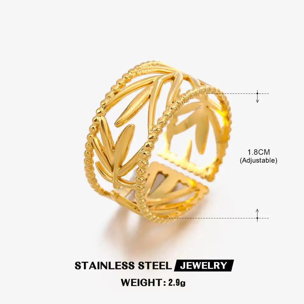 Großhandel High-End wasserdicht dreidimensionaler M-Buchstabe hohler Edelstahl Fingerring trendig für Damen personalisierbarer Schmuck