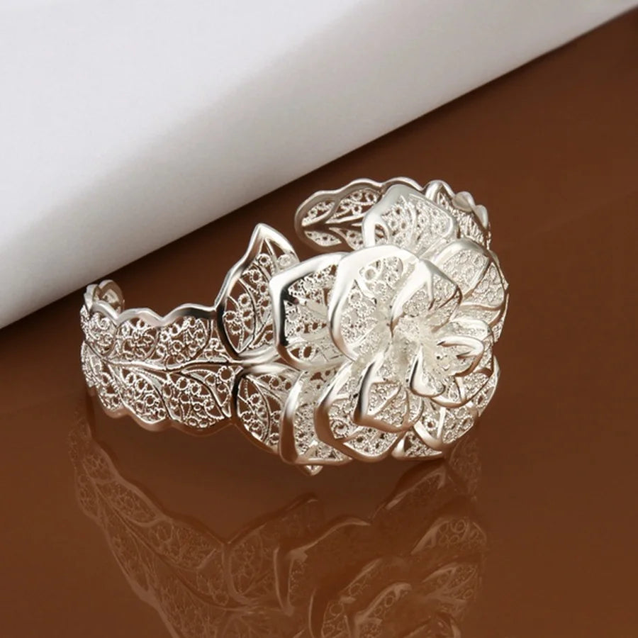 925er Sterlingsilber Armreif Heißer Verlobungsschmuck Exquisiter Retro-Charme Hohl Große Damen Blüten Öffnungsarmband