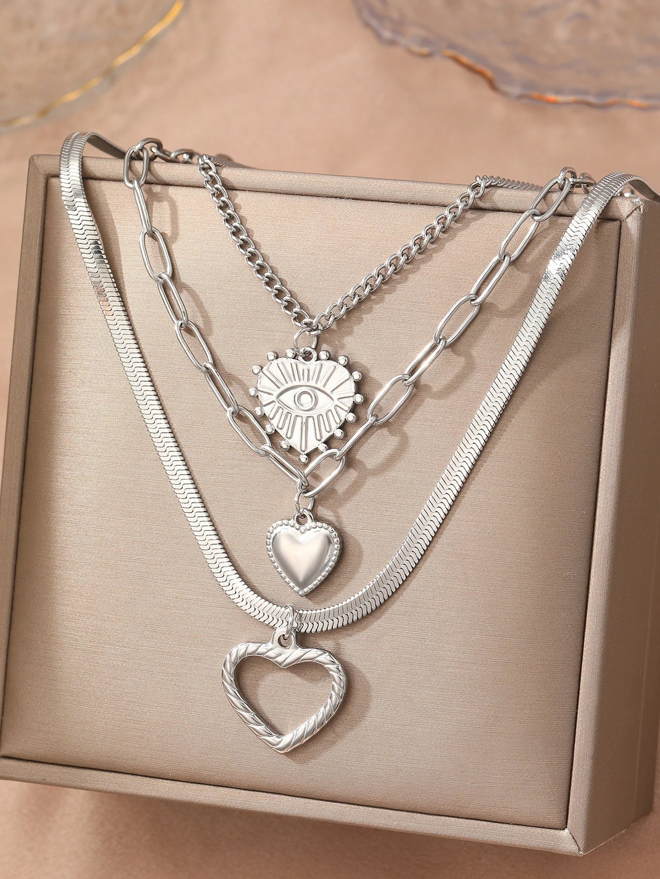 Stainless Steel Necklace Vintage Noble Texture Unique Heart Pendant Multi-style Chain Fine Necklace For Women Jewelry Party Wear