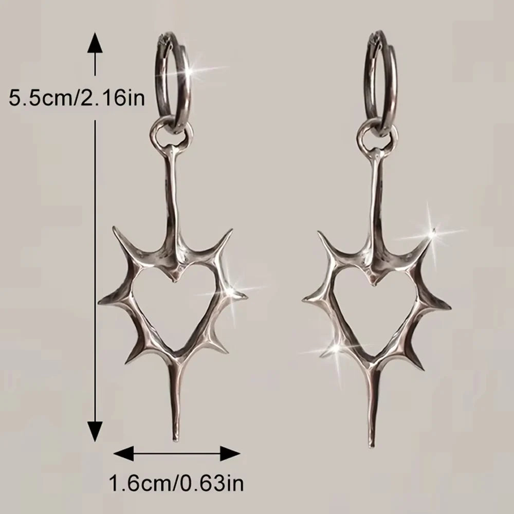 2 Stück Punk Rock Hohle Dornen Liebe Herz Anhänger Creolen für Frauen Männer, Liebhaber Mode Coole Nieten Spike Ohrringe Schmuck