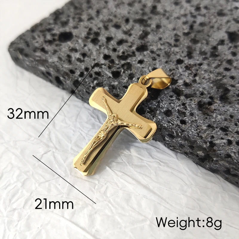 Colgante de cruz de Jesús de acero inoxidable chapado en oro de 18 quilates, elegante joya con símbolo cristiano para hombres y mujeres, acento para vestimenta de iglesia