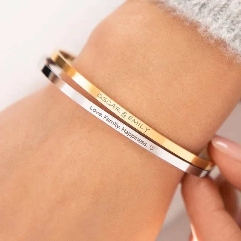 1 St. personalisiertes graviertes Armband aus Edelstahl mit Namen, individuellem Text, Buchstaben, Manschettenarmband für Damen und Herren