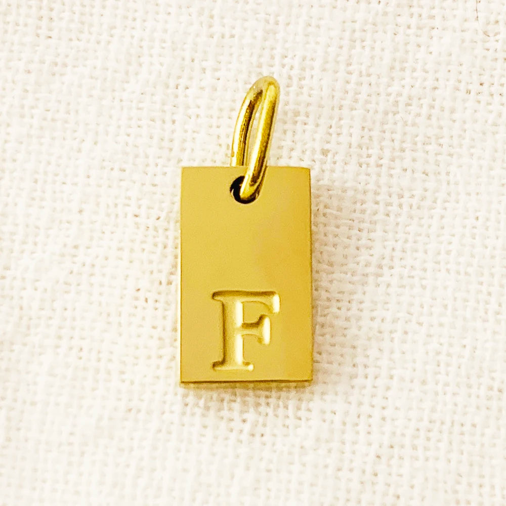 10 STÜCK Alphabet Charm Anhänger für Halsketten Edelstahl Schmuck DIY Gravur Buchstaben Zubehör Damen Modeschmuck