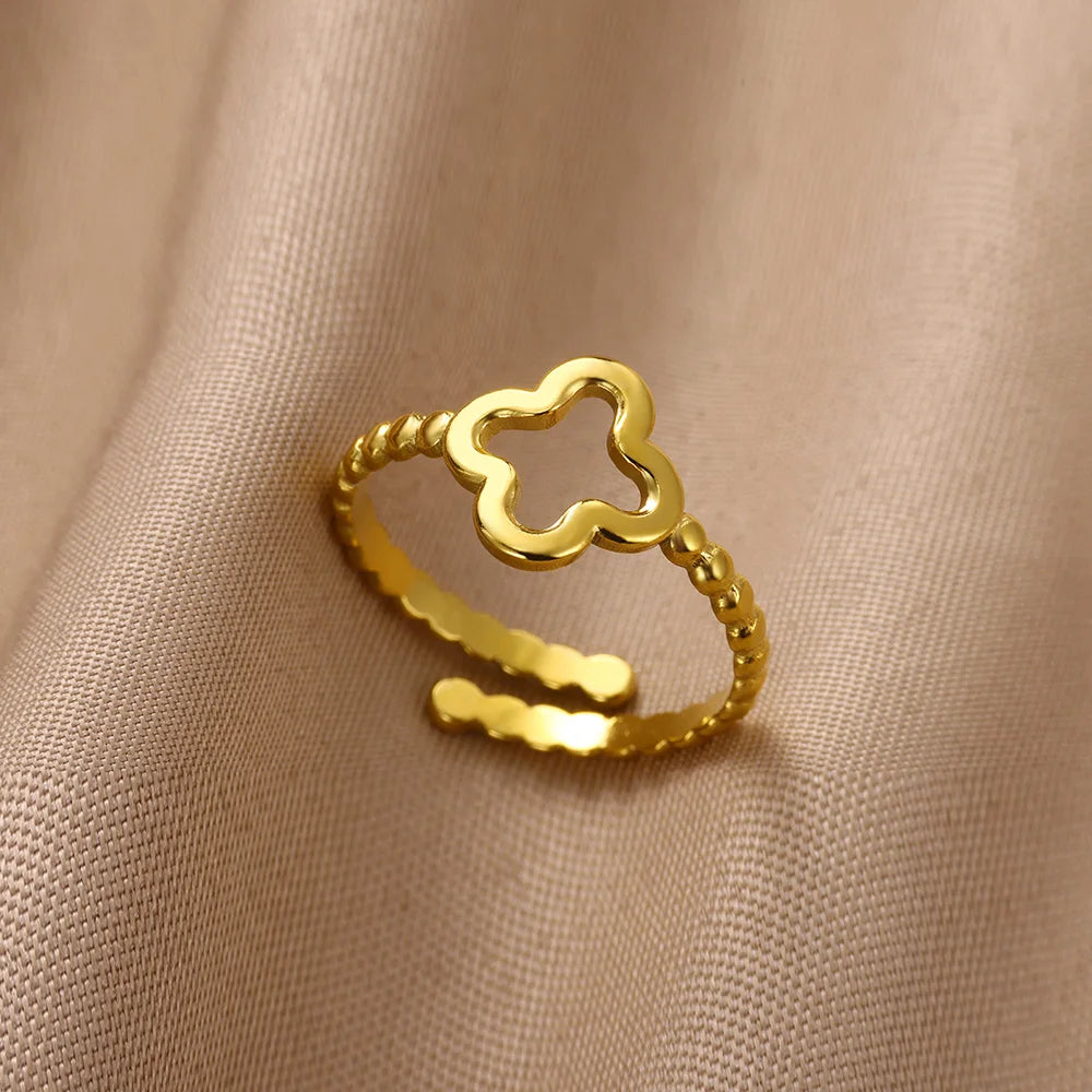 Minimalistische vierblättrige Kleeblatt-Edelstahl-Offene Ringe für Frauen Goldfarbene ästhetische Hochzeit Paar Ring Schmuck Accessoires