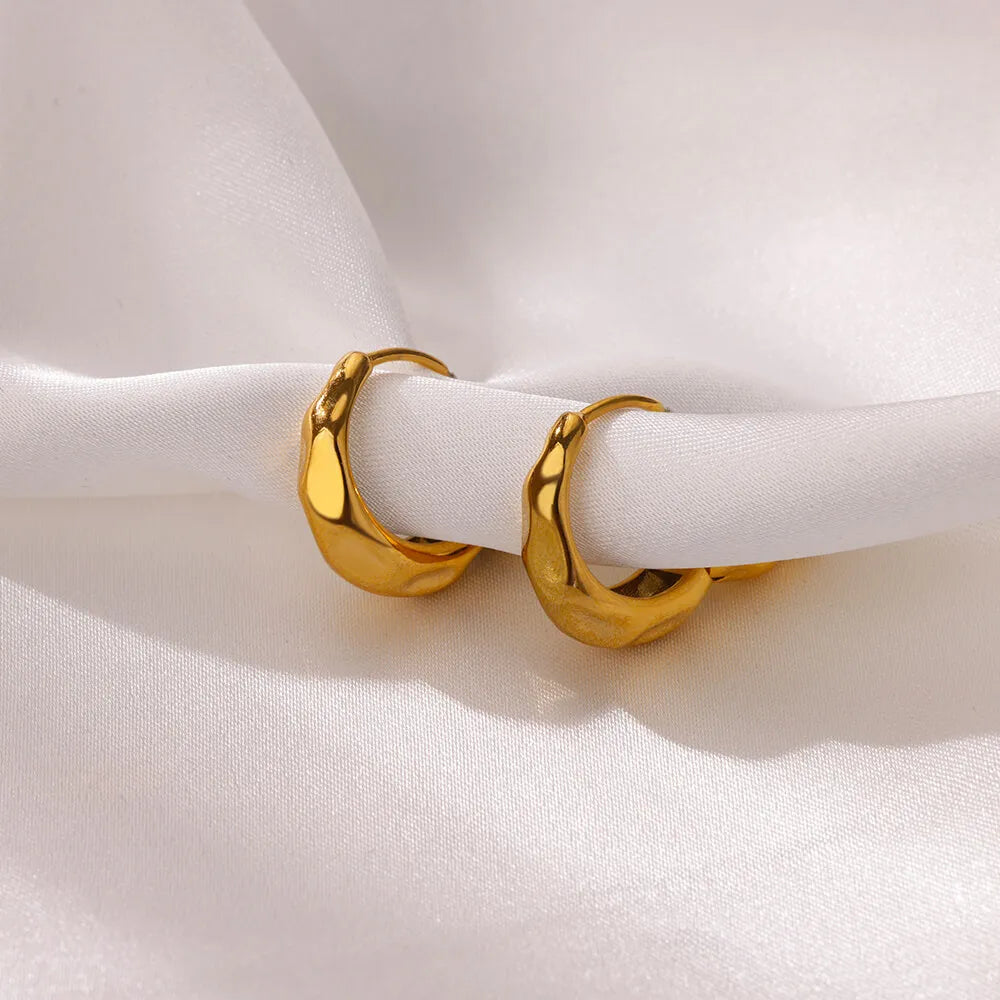 Runde Ohrstecker aus Edelstahl in Goldfarbe für Damen, modisch, wasserdicht, Piercing-Ohrringe, neues Party-Hochzeits-Schmuckgeschenk