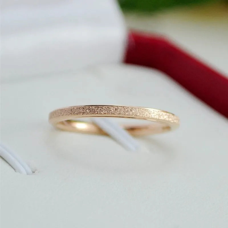 Mattierter Edelstahl 2mm dünner, stapelbarer Ring Ehering für Damen Mädchen Größe 3-10