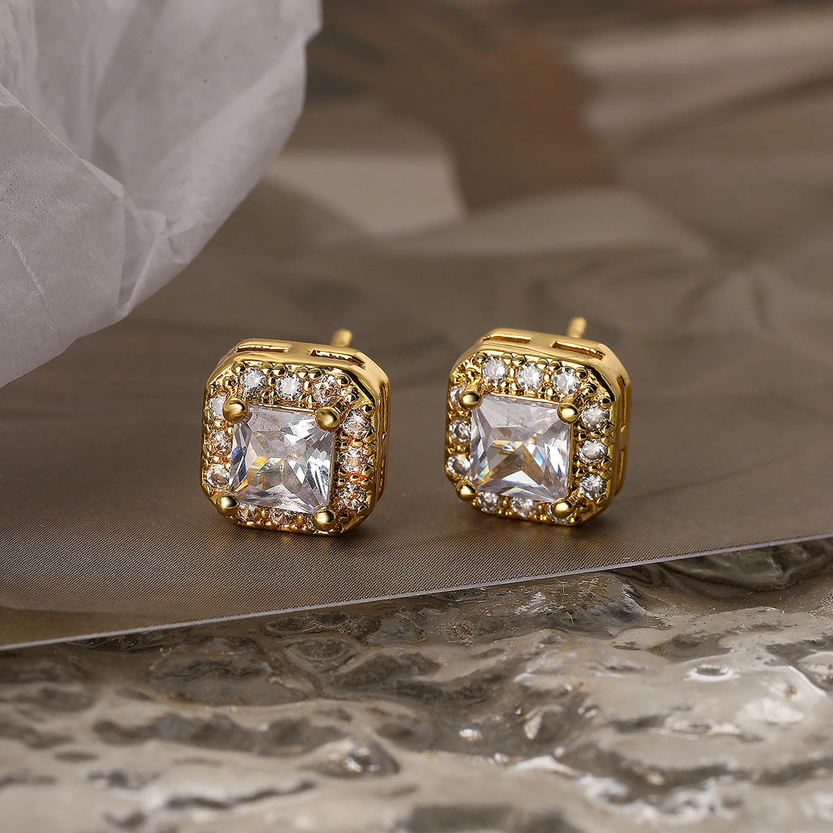 NEWBUY Rot/Weiß/Blau/Rosa/Grün 5 Farben Kristall Quadrat Ohrstecker Für Elegante Frauen Gold Farbe CZ Hochzeit Schmuck