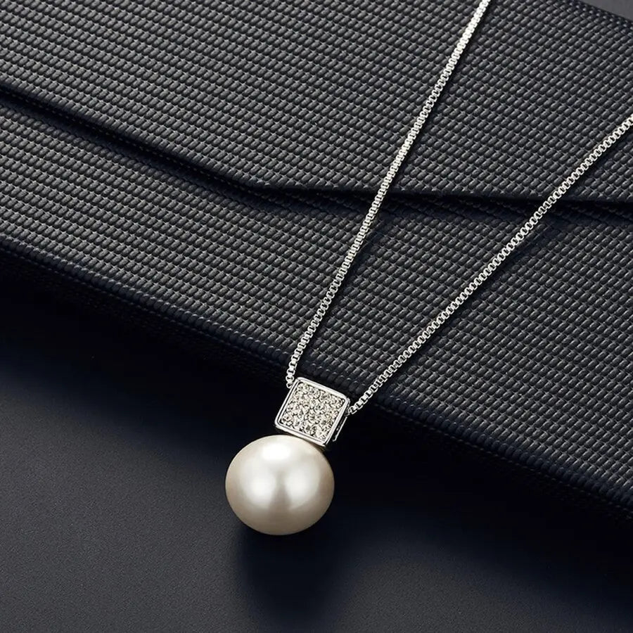 2-teiliges Set Imitation Perlen Anhänger Damen Halskette Ohrstecker Set Silber Farbe Schlangenkette Quadratisch Metall Vollkristall Schmuckset