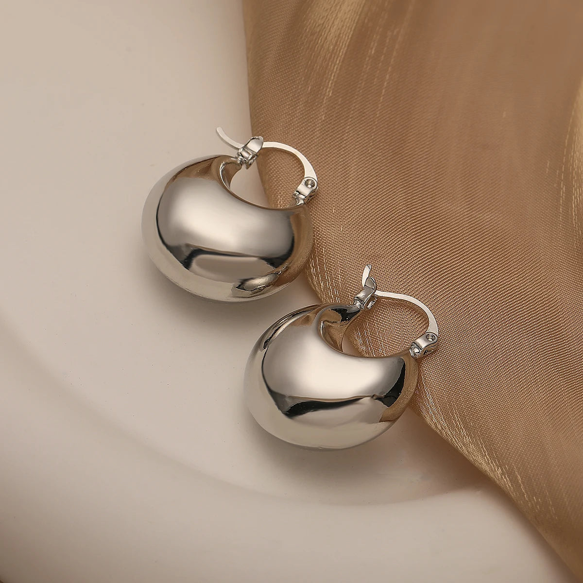 NEWBUY Heißer Verkauf Silber/Gold Farbe Geometrische Form Creolen Für Frauen