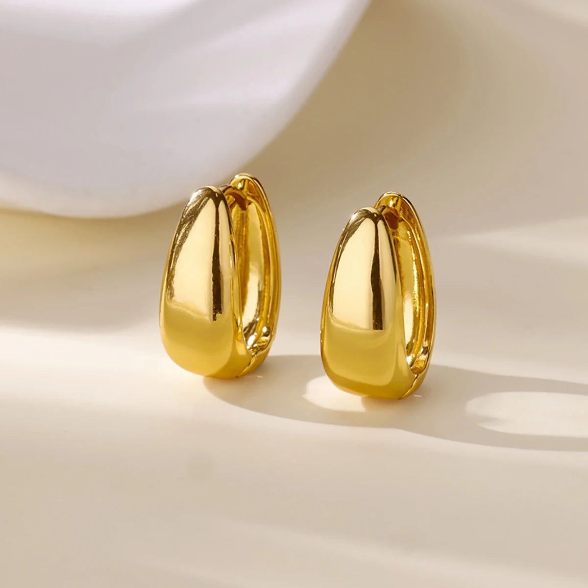 Creolen aus Zirkonia für Damen, Luxuriöse Kristall-Zirkon-Ohrringe in Goldfarben, aus Edelstahl, Schmuck, Hochzeitsfeier-Geschenk