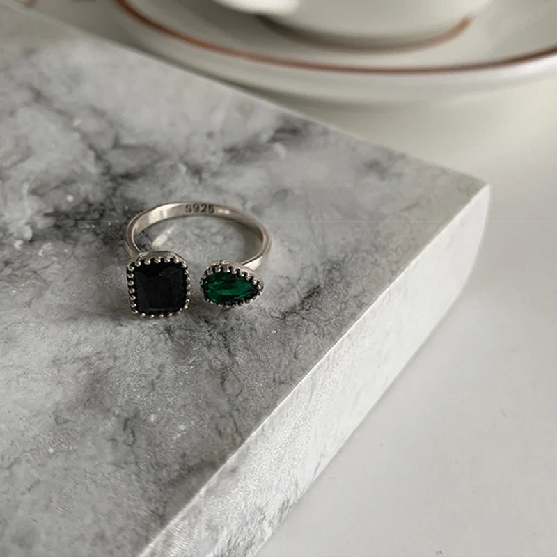 Anillo de plata de ley 925 chapado para mujer, regalo para niña, piedra negra, cristal esmaltado, retro, punk, abierto, joyería al por mayor