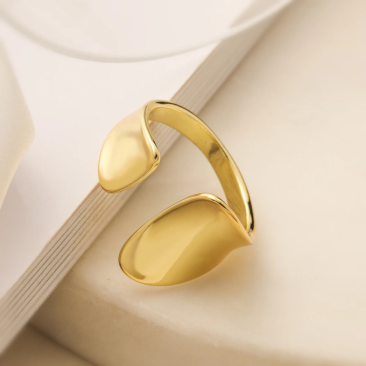 NEWBUY Hochwertige AAA CZ Zirkon Intarsien Kupfer Hochzeitsschmuck Einzigartiges Design Offene Ringe Für Elegante Frauen Größenverstellbar
