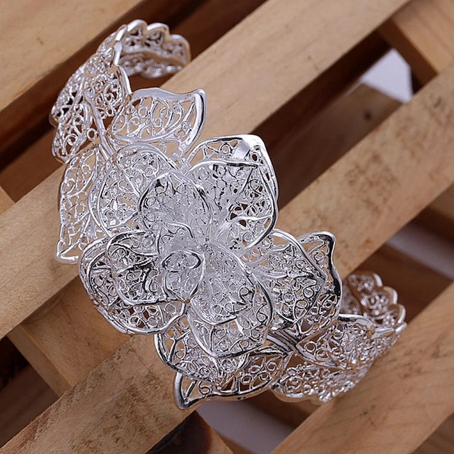 925er Sterlingsilber Armreif Heißer Verlobungsschmuck Exquisiter Retro-Charme Hohl Große Damen Blüten Öffnungsarmband