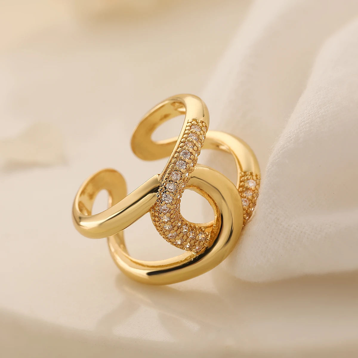 NEWBUY Luxus AAA Zirkonia Pave-Fassung Kupfer Schmuck Trendige Goldfarbe Trauringe für Frauen