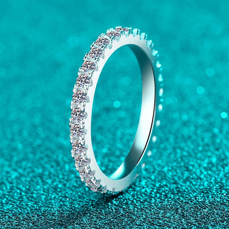 NeeTim D Color 2mm Voll-Moissanit-Diamantring für Damen Sterlingsilber 925 vergoldet Hochzeits-Brautring Schmuck
