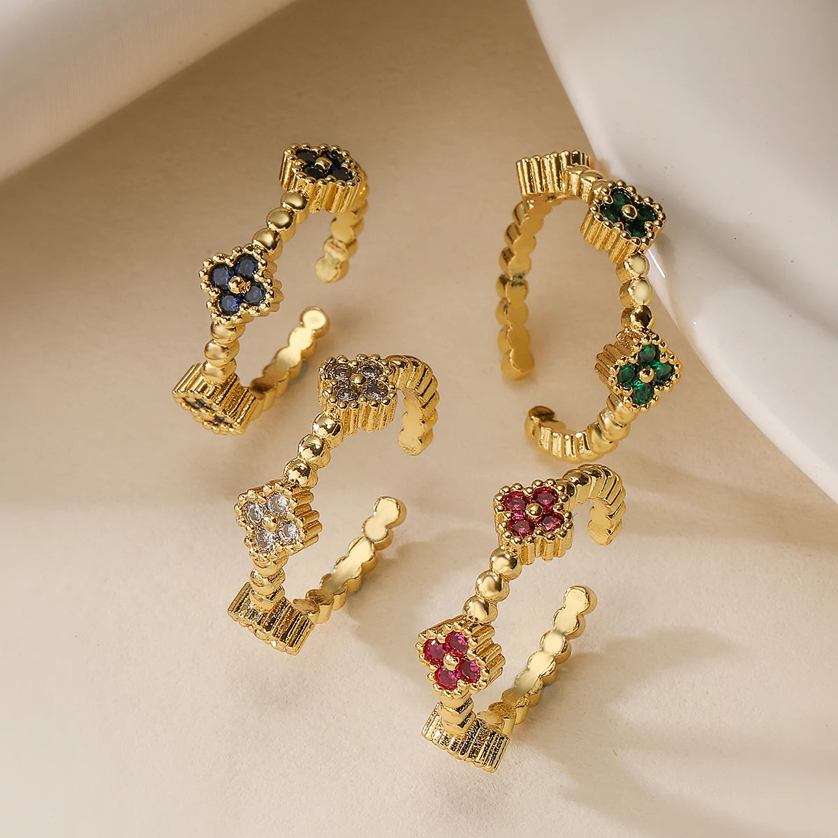 NEWBUY 2024 Top-Verkauf Goldfarbene offene Ringe für Damen Blau/Weiß/Grün/Rot CZ Zirkon Inlay Hochzeitsschmuck