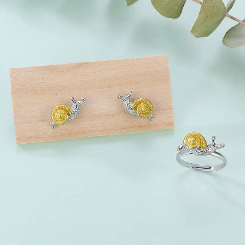 Vintage Niedliche Schnecken Ohrstecker für Frauen Personalisierte Gold Silber Farbe Insekten Ohrringe Ring Partys Verabredungen Schmuck Accessoires