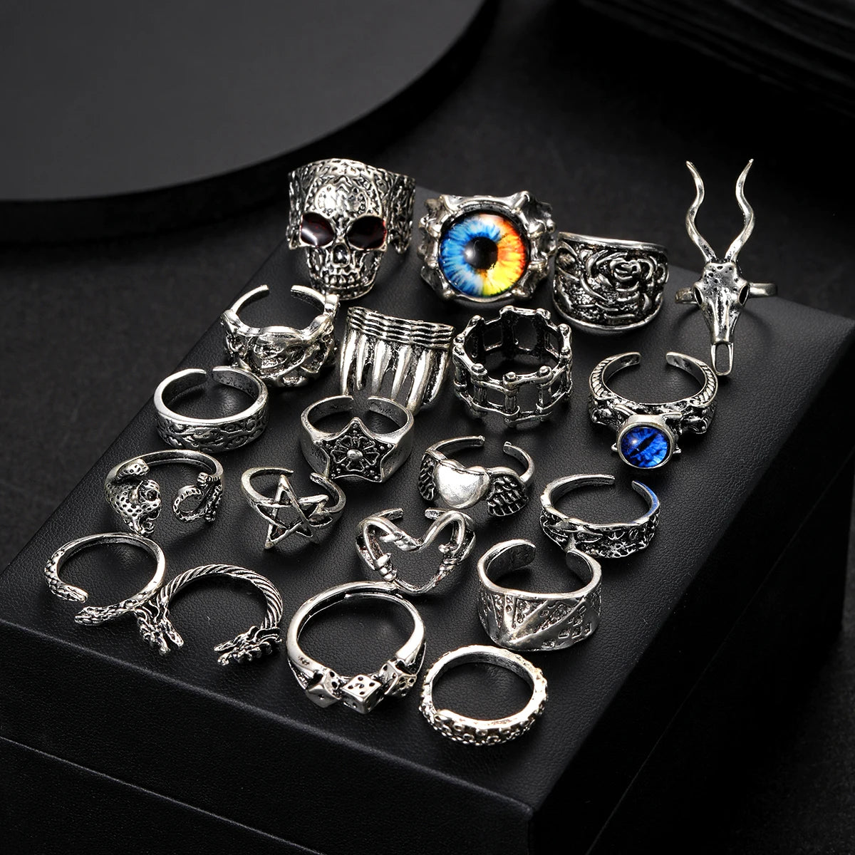 20tlg/Set Retro Punk Gothic Ringe für Frauen Männer Silber Farbe Herz Teufelsaugen Totenkopf Schlange Pentagramm Ringe Set Trendiger Schmuck Geschenk