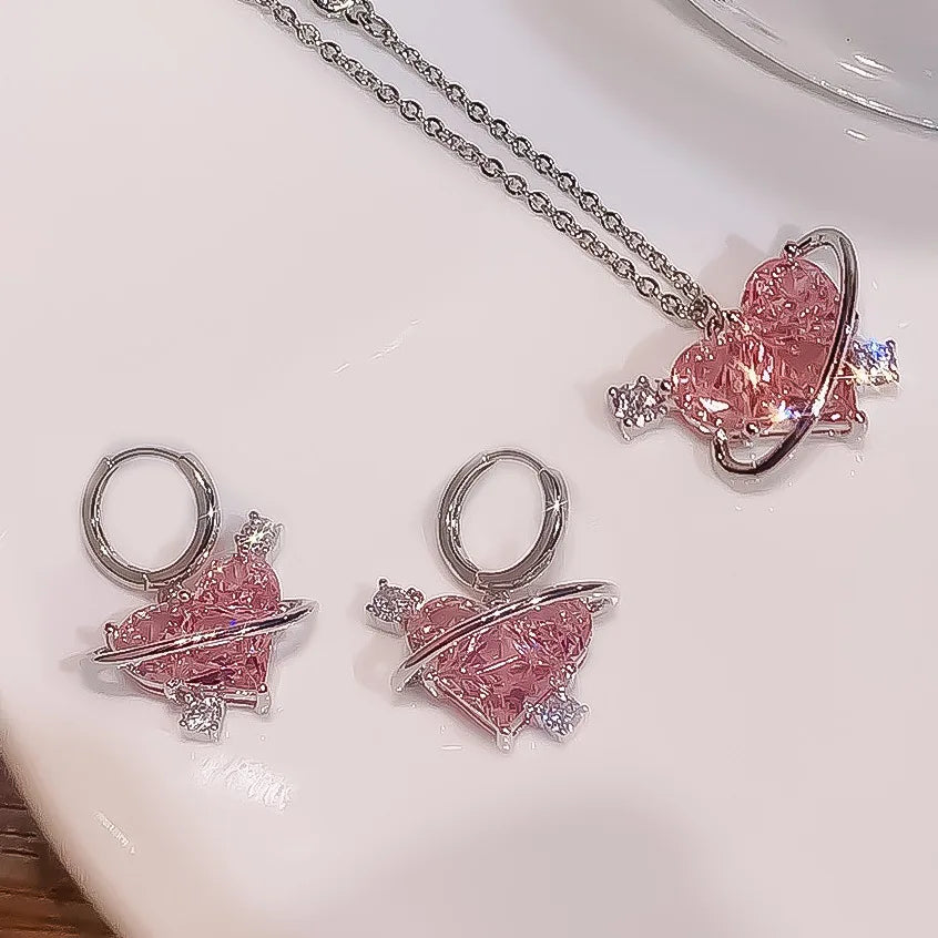 Mode 3-teiliges Set Perlenschmuckset für Damen Koreanischer Herzring Anhänger Halskette Creolen Set Trendiges Elegantes Hochzeitsgeschenk