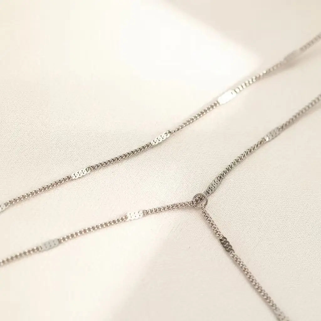 DOTIFI Edelstahl Mode Pendler Y-förmige Fransen Halskette Minimalistische doppellagige Schlüsselbeinkette Schmuck für Frauen