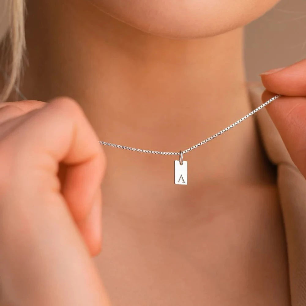 Alphabet-Anhänger für Halsketten, Edelstahl-Schmuck, DIY gravierte Schriftzüge, Accessoires, Damenschmuck