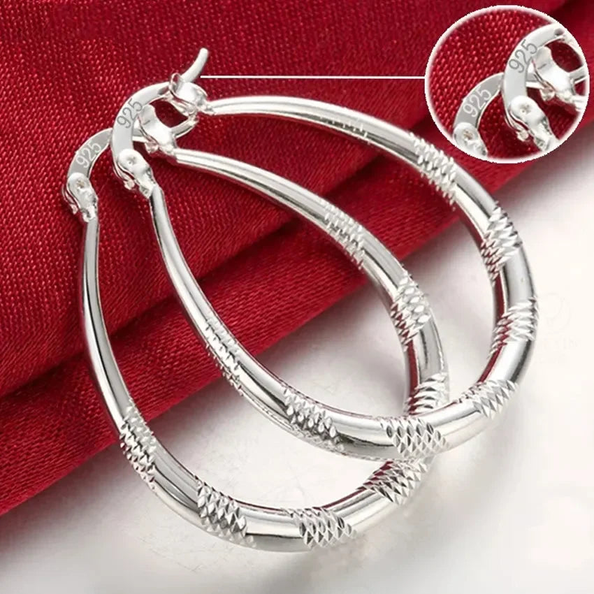 Großhandel schöne Ohrringe aus 925er Sterlingsilber für Damen, klassischer Charme, Schmuck, süße Dame, Hochzeitsfeier