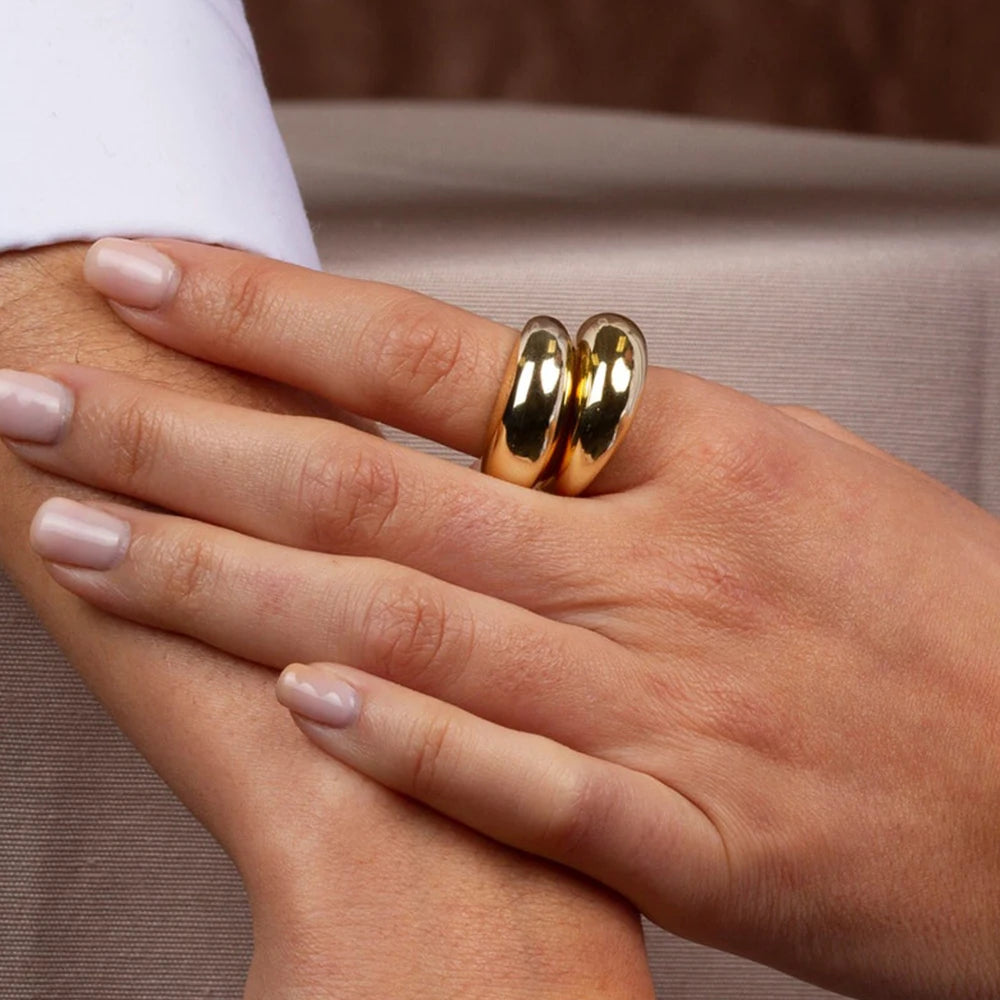 COLALA Wasserdichte, modische, schlichte Edelstahlringe für Frauen, Bogenringe Schmuck, nicht verblassend, geometrischer Ring Größe 5 6 7 8