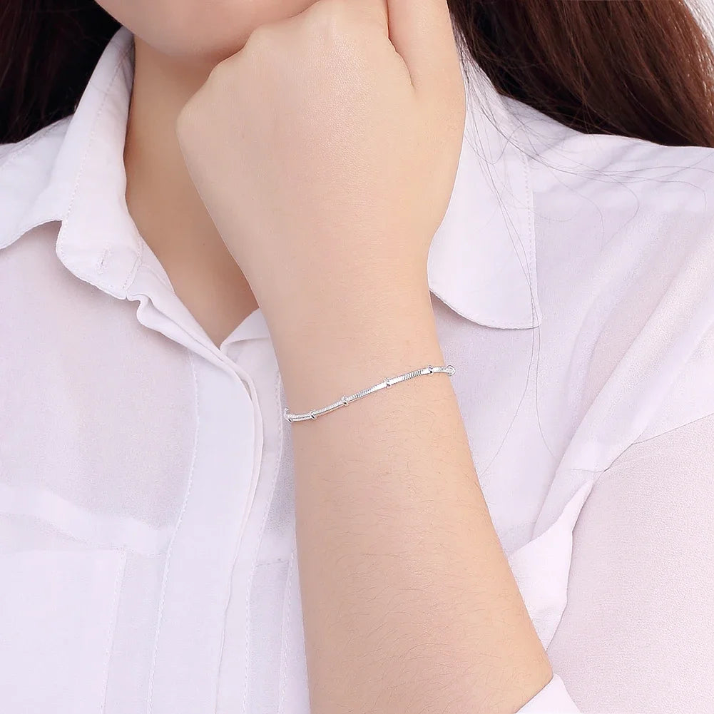 Heiße neue 925er Sterlingsilber Armbänder für Damen, feine Schlangenkette mit Perlen, modische Hochzeits-, Party-, Weihnachtsgeschenke, Schmuck
