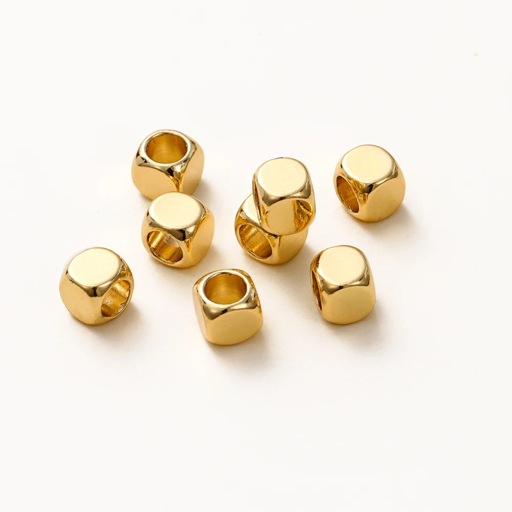 50 Stück/Los 14K 18K Gold Messing Würfel Vierkant Spacer Beads Lose Charm Perlen für DIY Armbänder Halskette Schmuckherstellung Zubehör