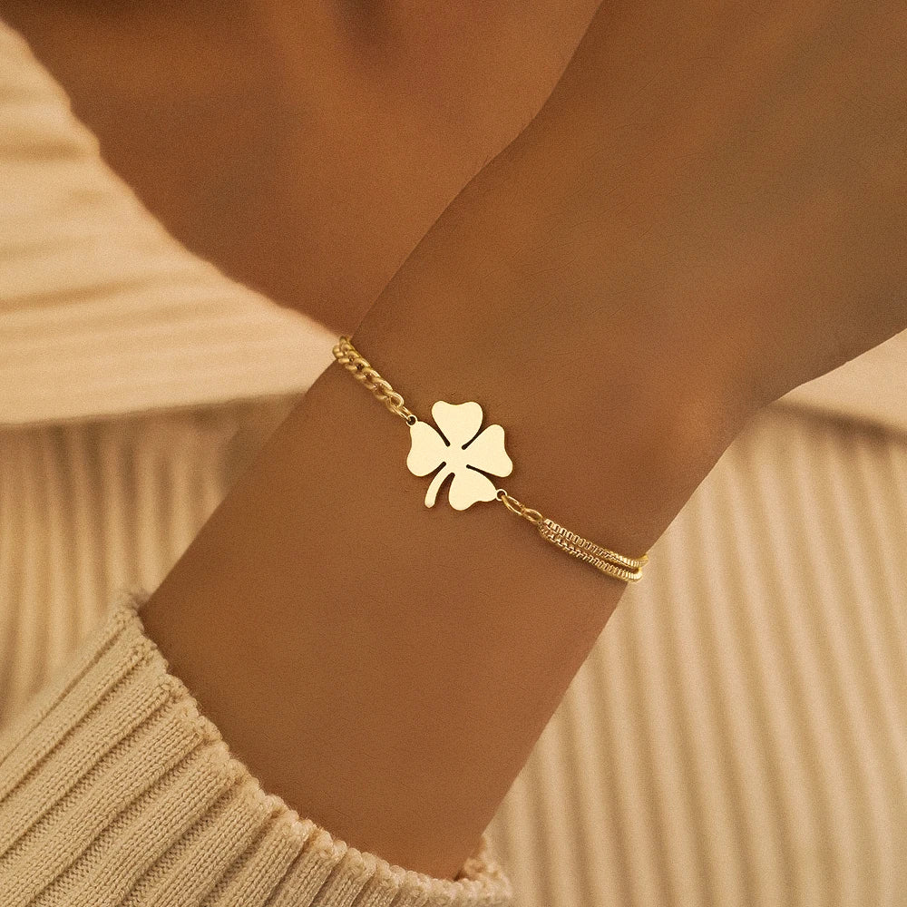 Edelstahl-Armbänder Klassische Glücksklee-Anhänger Hip-Hop-Armband für Damen Schmuck Nicht verblassend Hochwertiger Alltagsschmuck