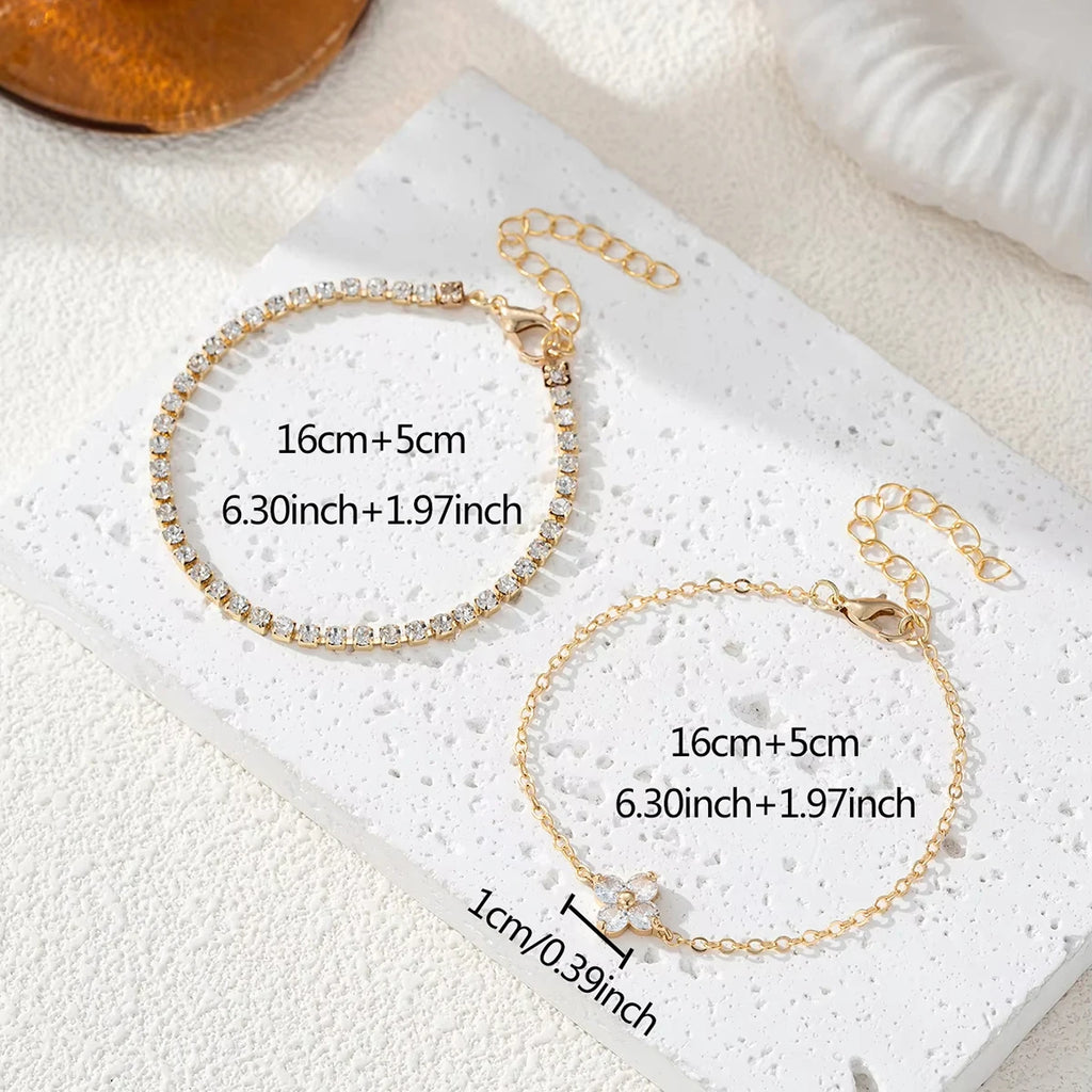 2 Stück einfache Zirkonia Blume Wasserkette Damen Armband Set Täglich Minimalistisch Silberfarben Armband Party Modeschmuck