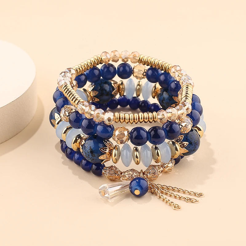 4 Stück neue Quasten-Charm-Perlen-Armband-Set für Frauen Bunt Glasperlenkette Armreif Weiblicher böhmischer Schmuck