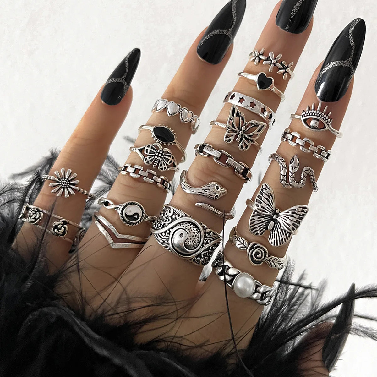 19 Teile Retro Punk Fingerring Set für Frauen Vintage Herz Flügel Stern Gothic Ring Damen Mode Schmuck Accessoires