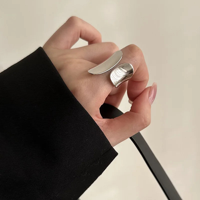 Anillos de puño minimalistas plateados para parejas, nueva moda, patrón suave creativo, joyería geométrica para fiesta, regalos