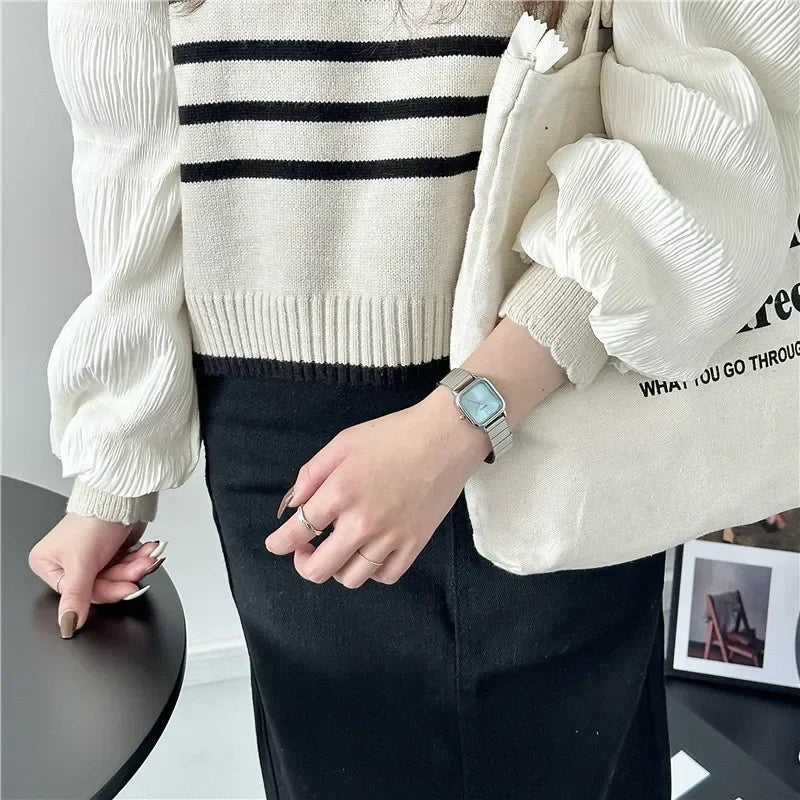 Nuevo Reloj de Pulsera de Cuarzo de Acero Cuadrado Retro Minimalista de Marca Nueva, Pequeño Dial, Temperamento, Reloj de Pulsera para Estudiante Femenina, Dropshipping