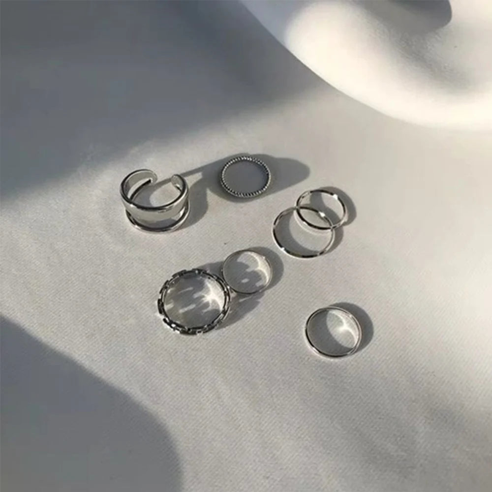 El set de anillos "Tide Cool Ring" para mujer, anillo coreano, anillo de red, joyería roja que no se decolora, anillo de viento frío, anillo de dedo índice Hip Hop