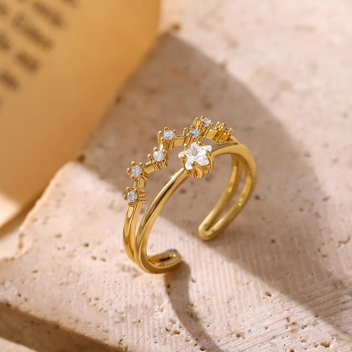 Anillos de Monedas de la Diosa Arethusa de la Antigua Grecia Vintage para Mujeres Imitación Perla Zircon Luna Anillo de Acero Inoxidable Joyería de Moda