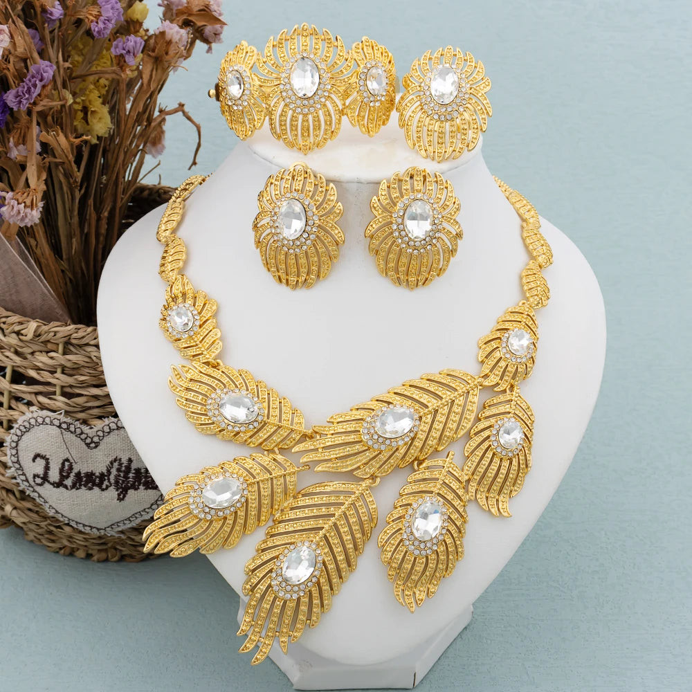 Italien Goldfarben Schmuckset Dubai Damen Engelsflügel Zirkon Halskette Ohrringe Überdimensioniertes Design Anhänger Großer Schmuck Armreif