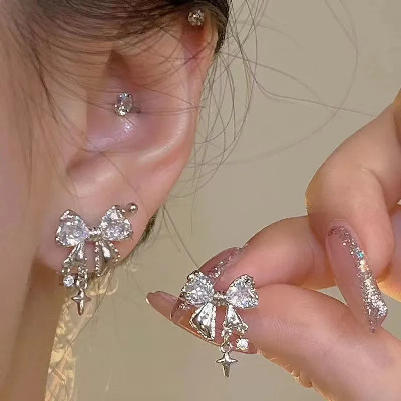Neue Y2K Schleifen-Zirkonia-Ohrstecker für Damen, modische koreanische, silberfarbene rosa Kristall-Personalitäts-Ohrringe, Party-Schmuckgeschenke